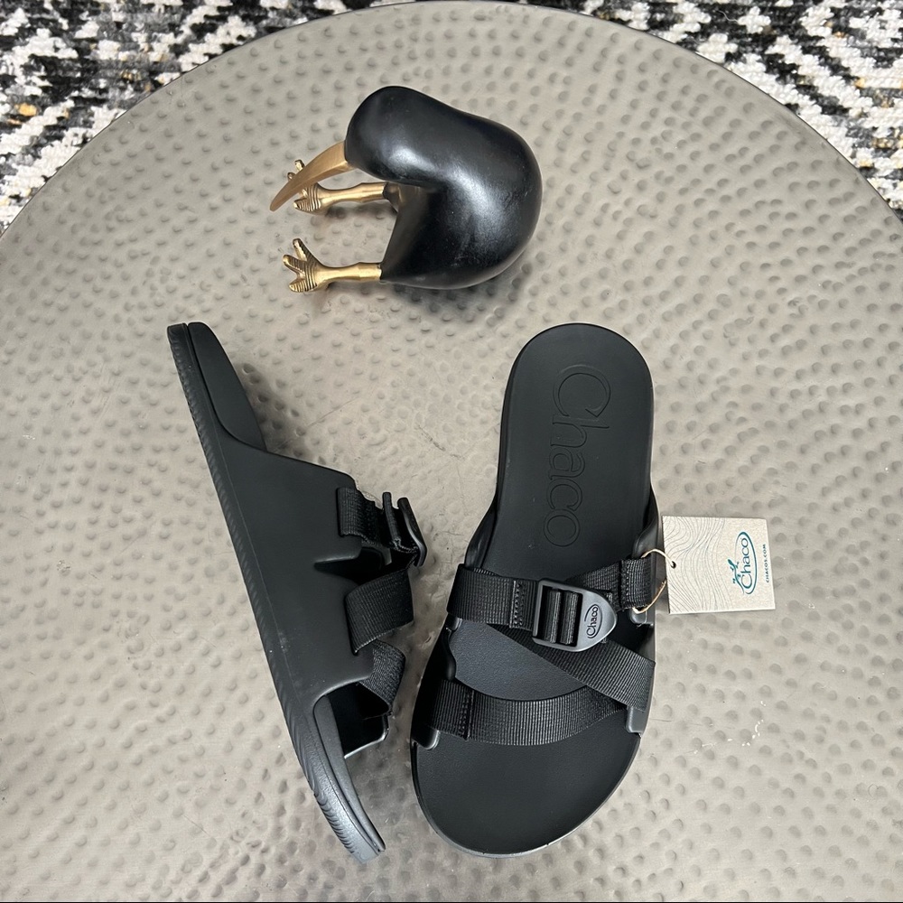 Chaco Men’s Chillos Slide Sandal in Black in 8